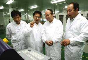 常州億晶光電科技有限公司組件測試實(shí)驗(yàn)室